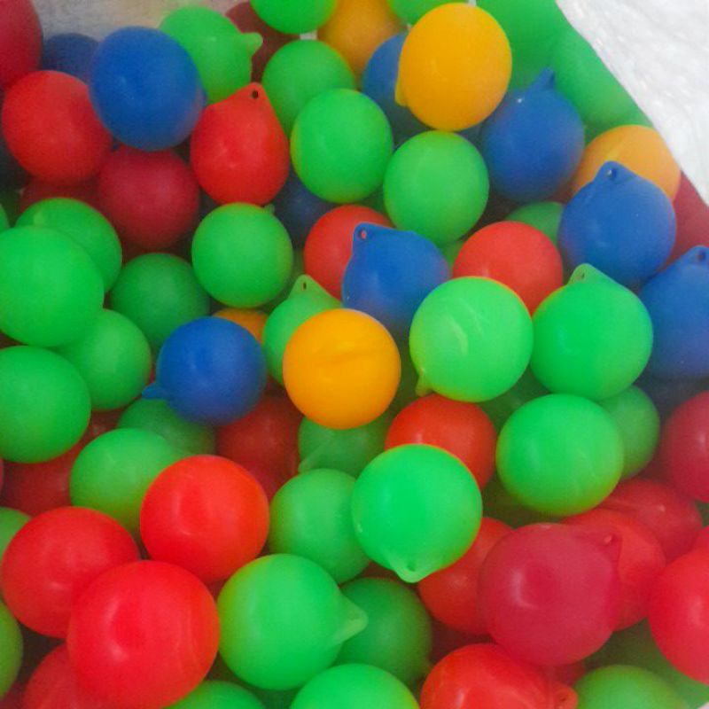 Lato lato,etek etek satu lusin (isi 12 set lengkap=beratnya 1 kg)