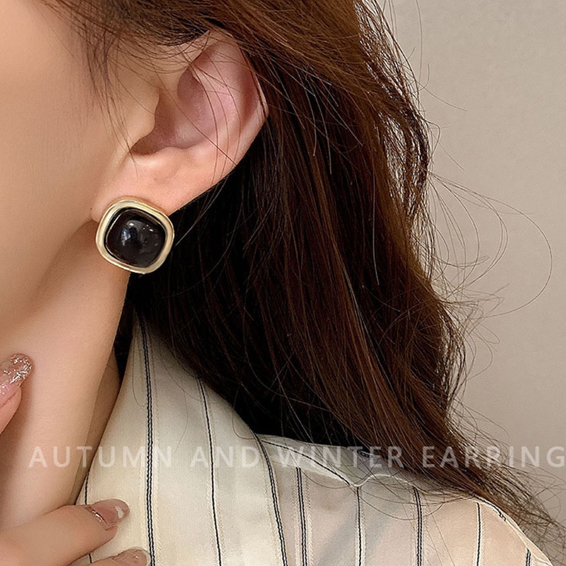 Anting Hitam Ladies Vintage Ao Dai Stud Earrings Musim Gugur Musim Dingin Anting Hijab