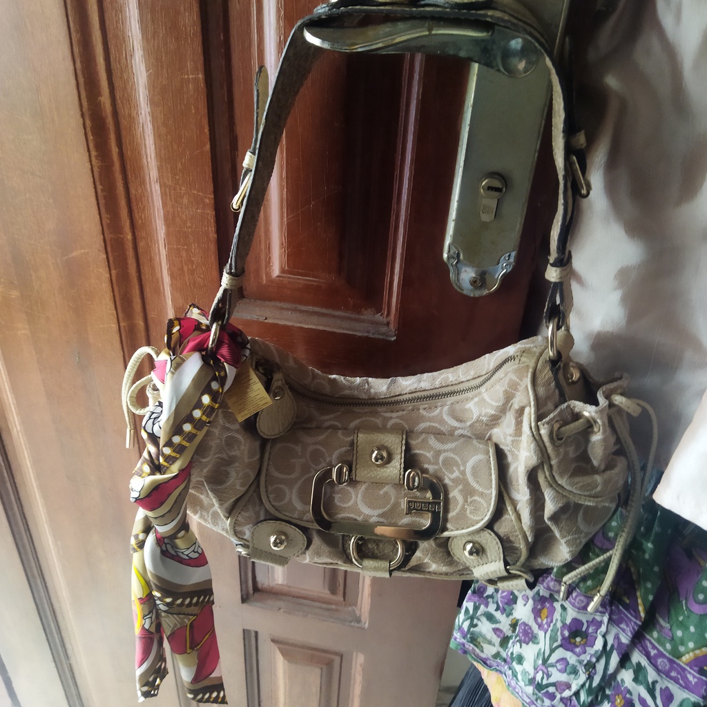 Tas Preloved Guess Hobo Original