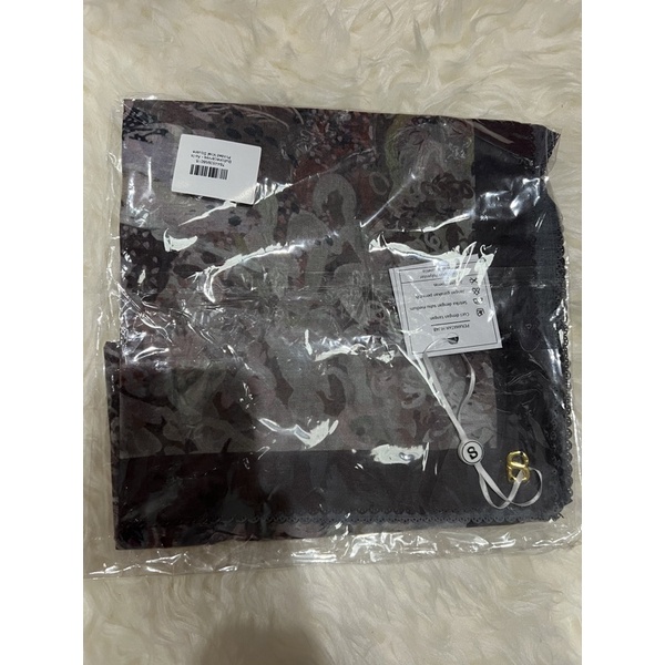 Warehouse sale buttonscarves Ederra Series Shadow