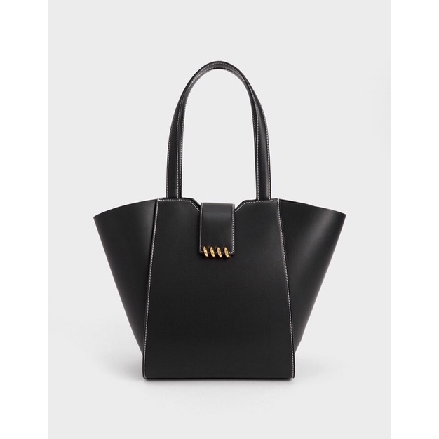 C osisris free pouch
