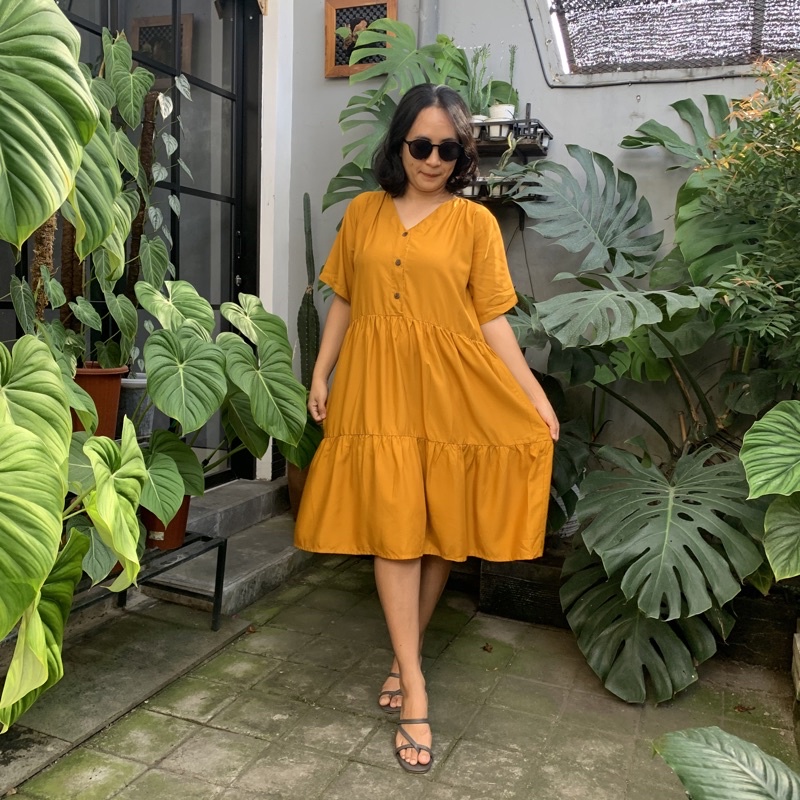 Raline Dress Kancing Wanita Ruffle Midi Rayon