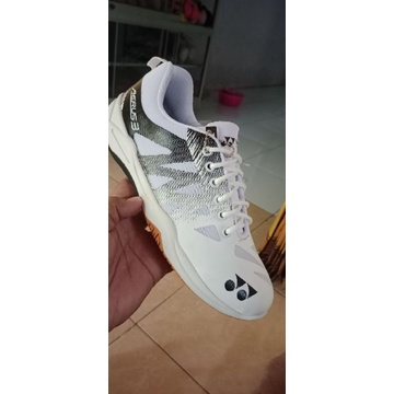 sepatu badminton volly basket sol karet