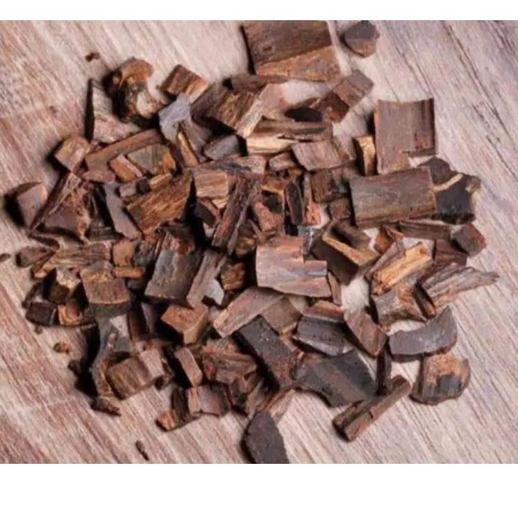 ㅅ cincang atau chips kayu gaharu kalimantan gread A super 500gram ヤ