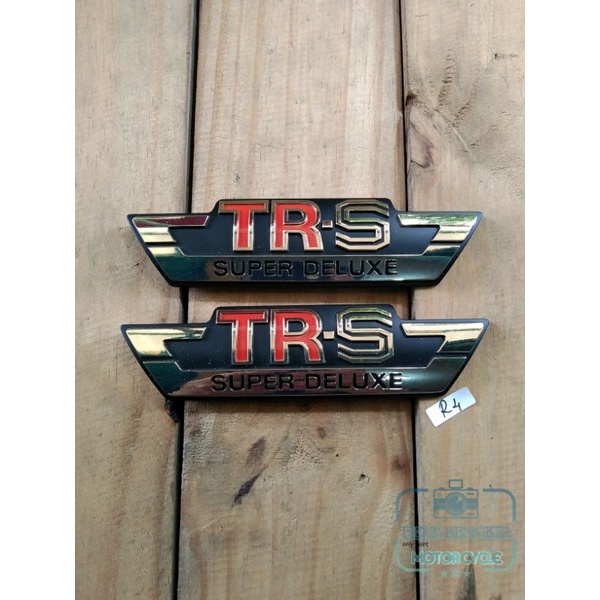 Emblem Logo Box Aki Cover Samping Side Suzuki TRS Original
