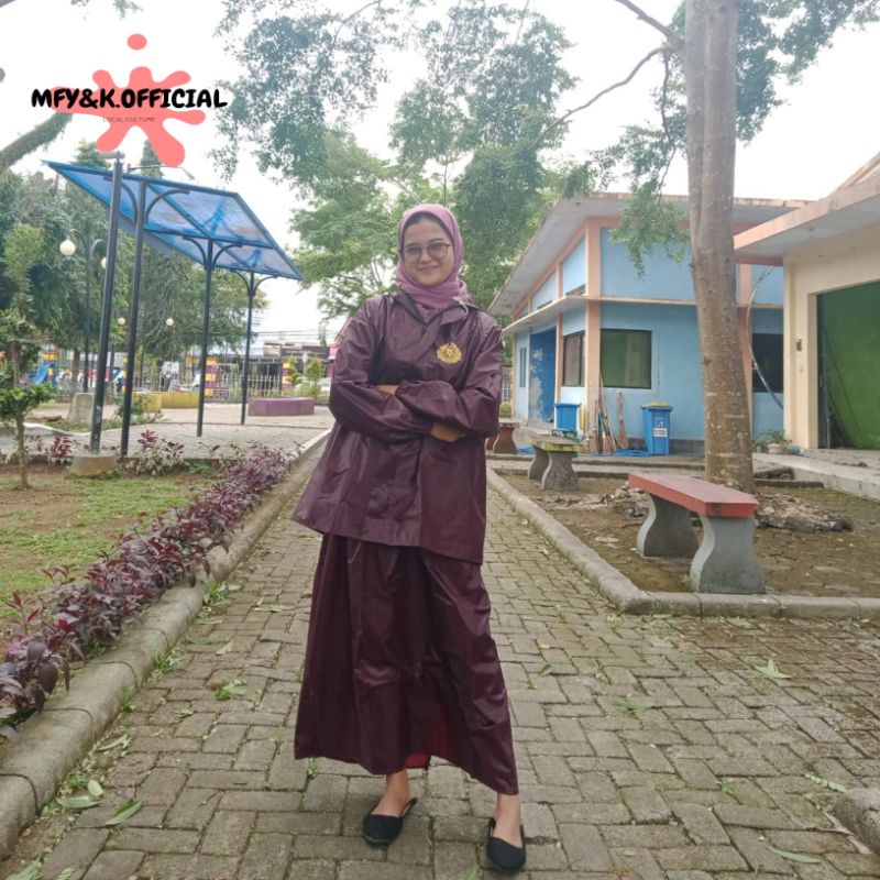 Jas Hujan Rok / Jas Hujan Wanita