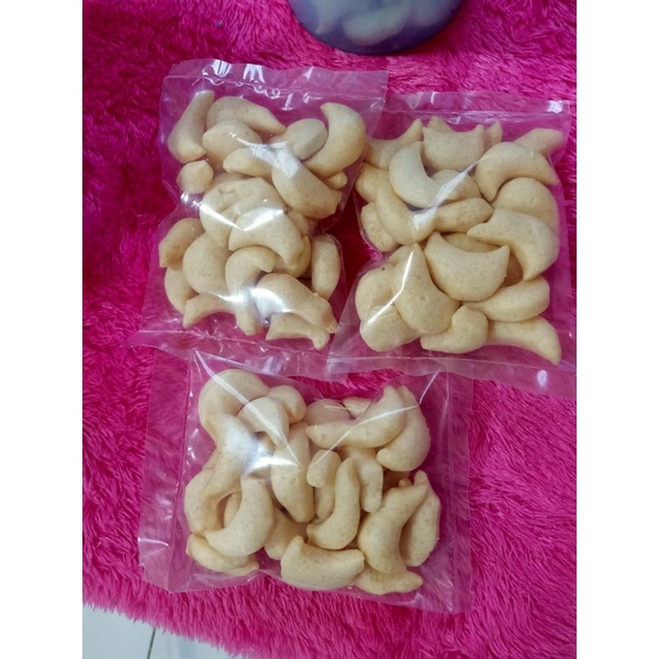 

Amplang kuku macam