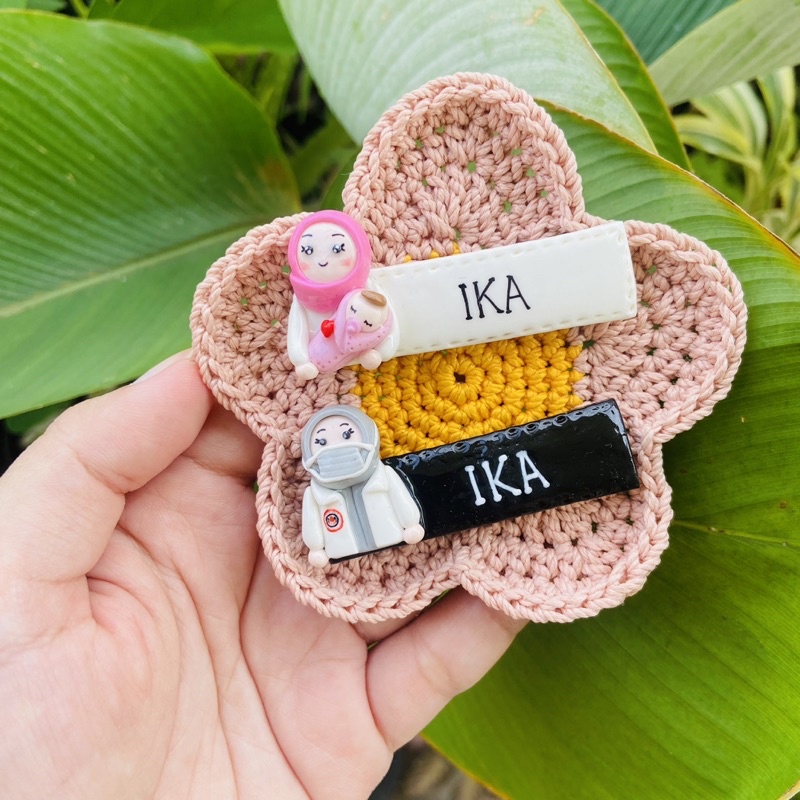 

custom name tag bidan