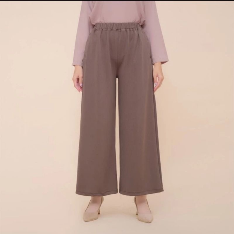 celana panjang weyl milo pants by ZM Zaskia Mecca