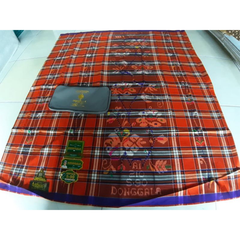 Sarung DONGGALA S 90 Full Sutra Motif Kotak Kembang Original