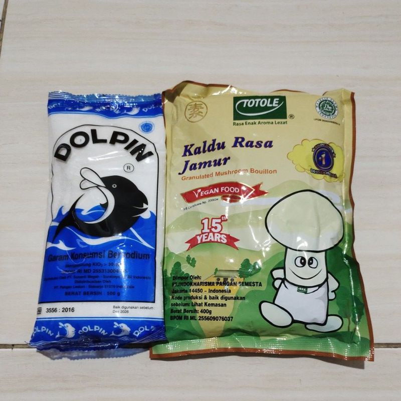

Totole kaldu jamur 400 gram dan garam Dolphin 500 gram