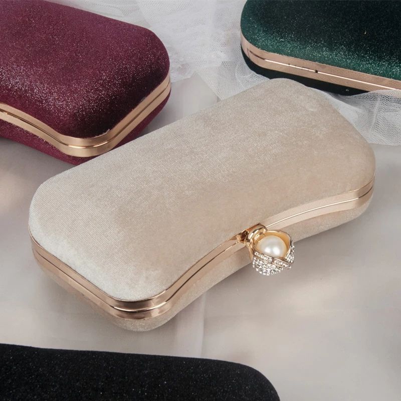 LAJOREE Simply Clutchbag Clutch Pesta Simpel Polos Cantik Elegan Bludru Beludru Tas Kondangan Seserahan