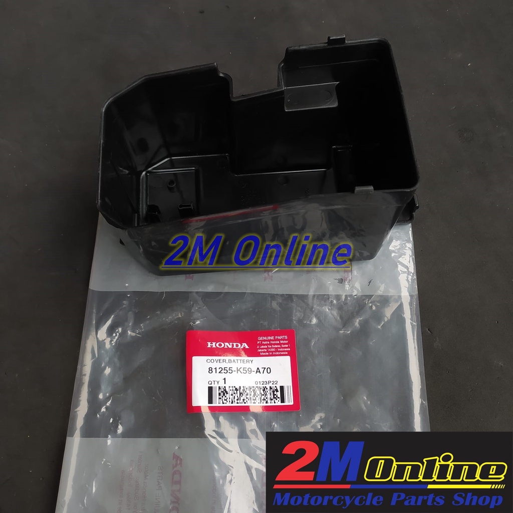 81255K59A70 Cover Battery Box Aki Vario 150 New 2018 AHM