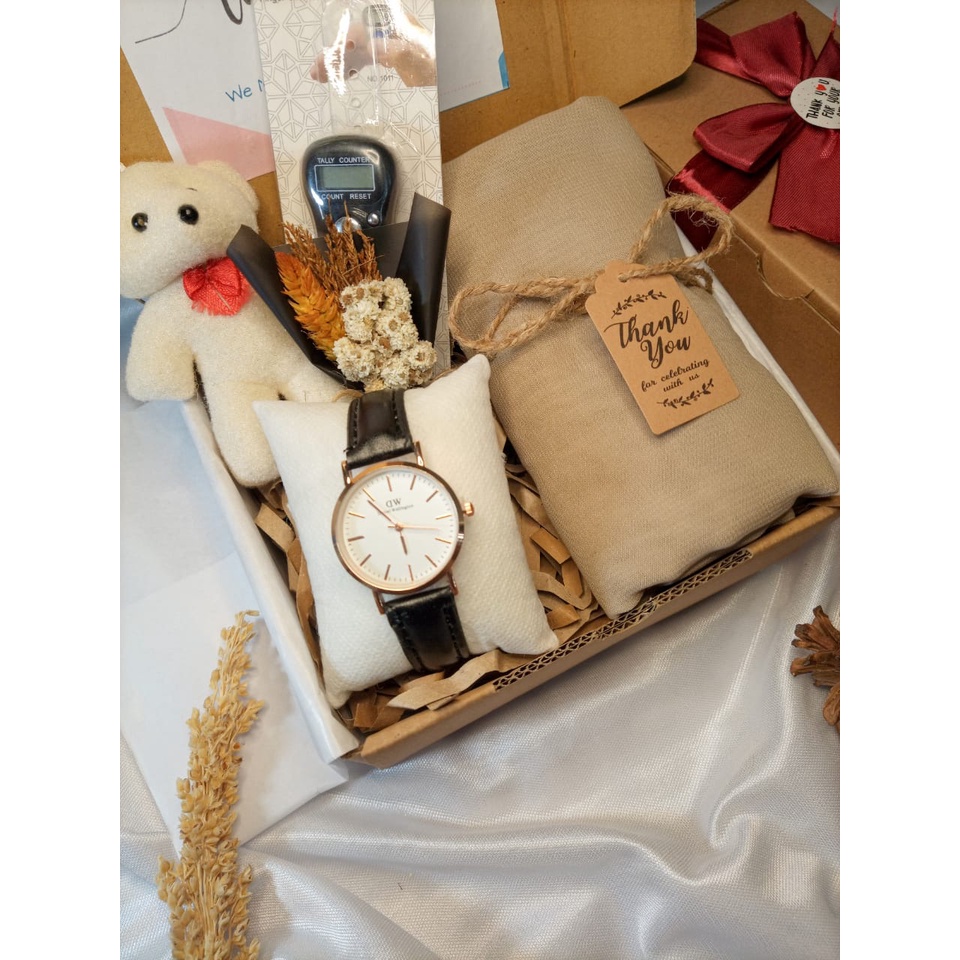 

[PAKET 6] SPESIAL HAMPERS CEWEK/HARGA TERJANGKAU/KADO SUPRAISE/PAKET BUNDING