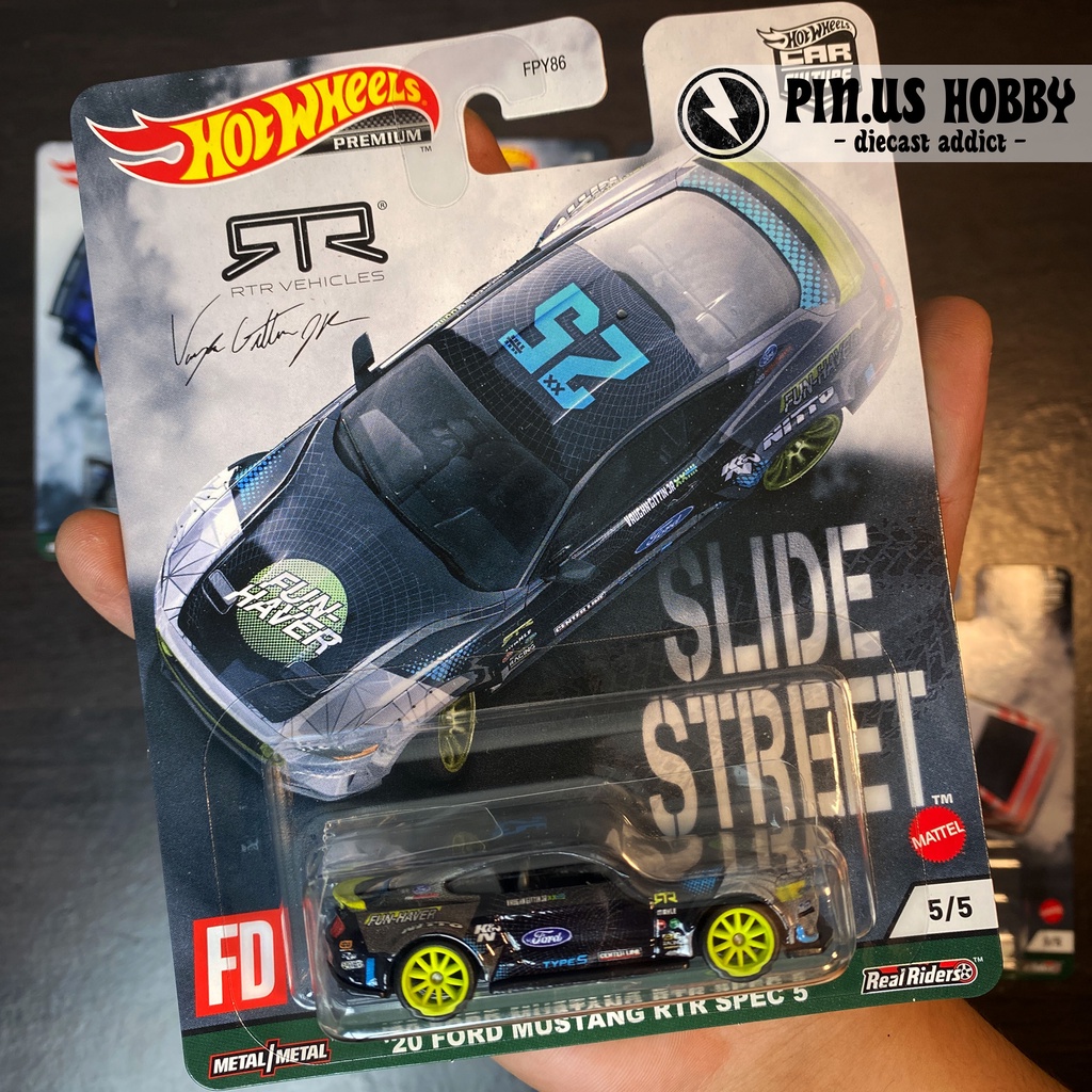 Jual Hotwheels Premium Ford Mustang Rtr Spec Slide Street Series