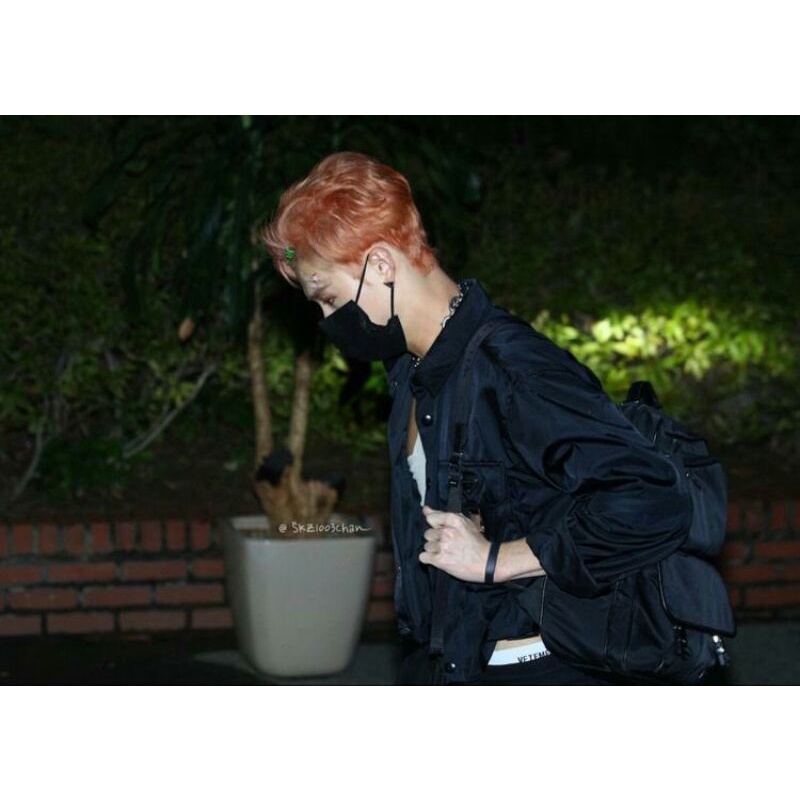 heeseung hoodie essential photocard