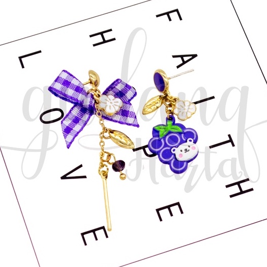 Anting Stud Sweet Purple Grapes Earrings Motif Buah Anggur Beruang Ungu Pita GH 203680