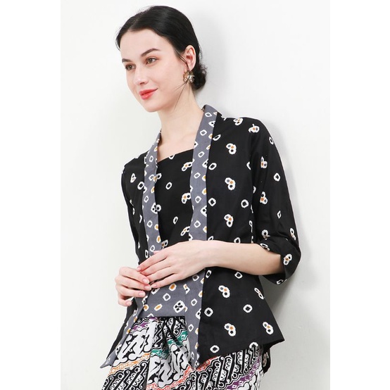 Kebaya Kutu Baru Jumputan Batik Katun by Khalisa Batik - Hitam