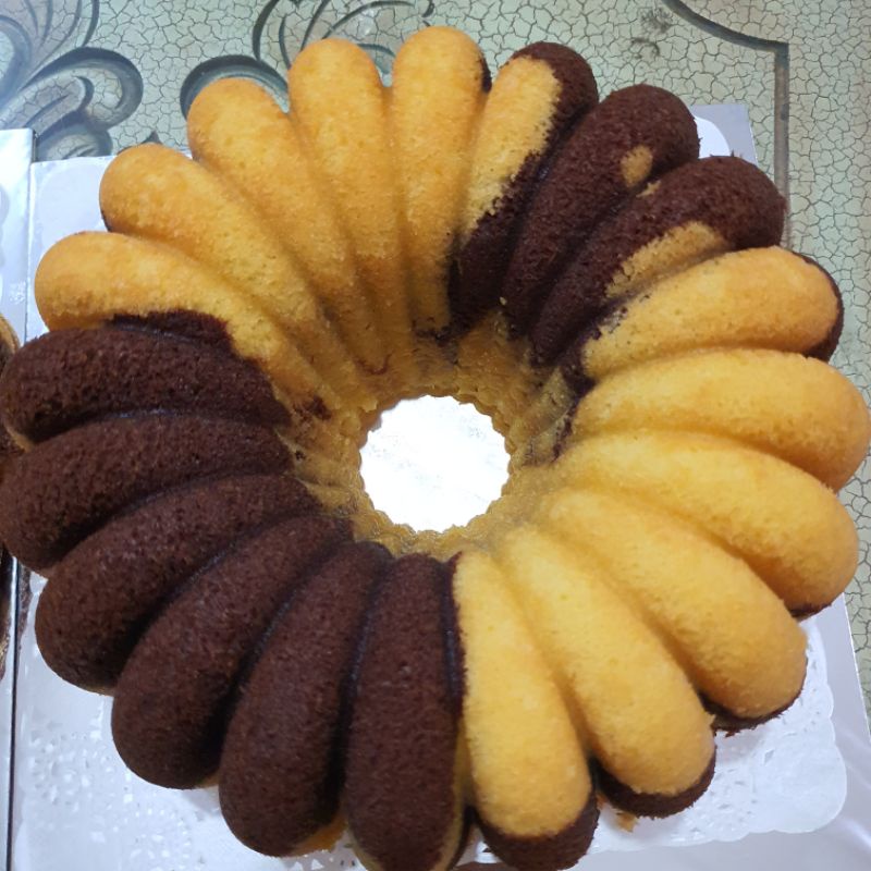 

Marble Cake Premium