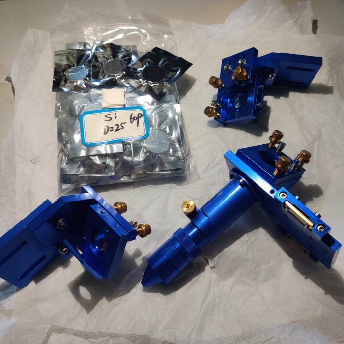 

LASER HEAD LASER CO2 LENGKAP 1 SET MIRROR DAN FOCUS MODEL A