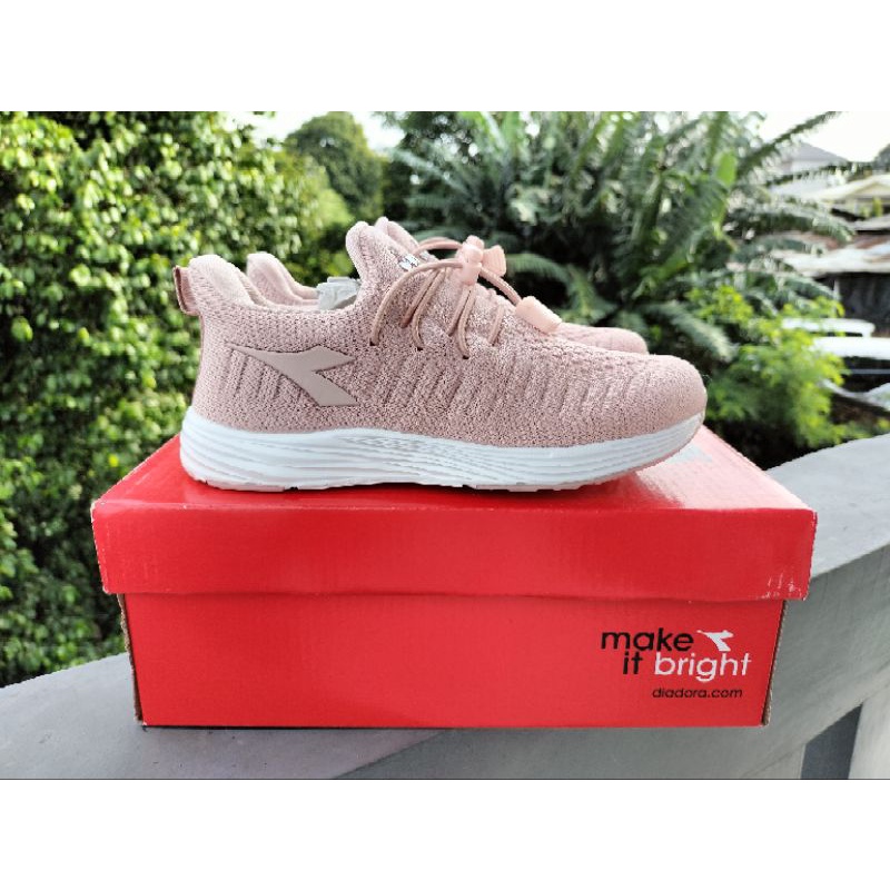 Sepatu Diadora Anak Biago Original 100% Sale