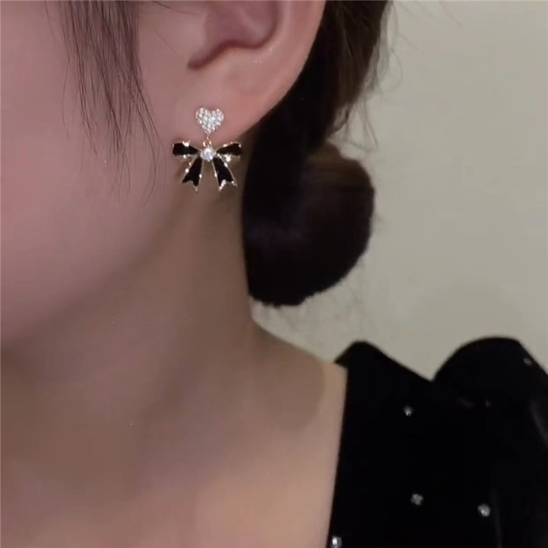 Anting Temperamen Baru Anting Cinta Busur Hitam Sederhana