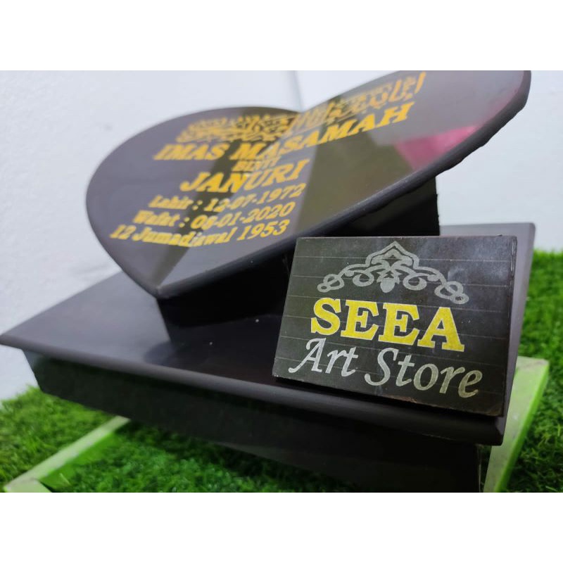 BATU NISAN MAKAM MAESAN DUDUKAN MOTIF LOVE BENTUK FUL GRANIT TILE + PACKING KAYU