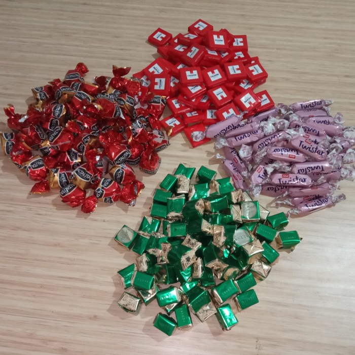 

COKELAT ARAB/COKLAT ARAB MIX 500 GRAM OLEH OLEH HAJI DAN UMROH BEST QUALITY