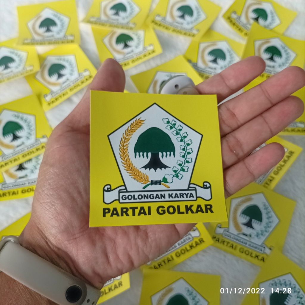 

Stiker Partai Golkar Golongan Karya