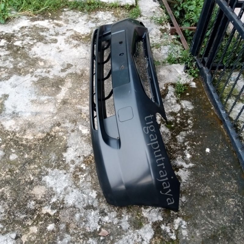 bumper depan honda jazz 2005