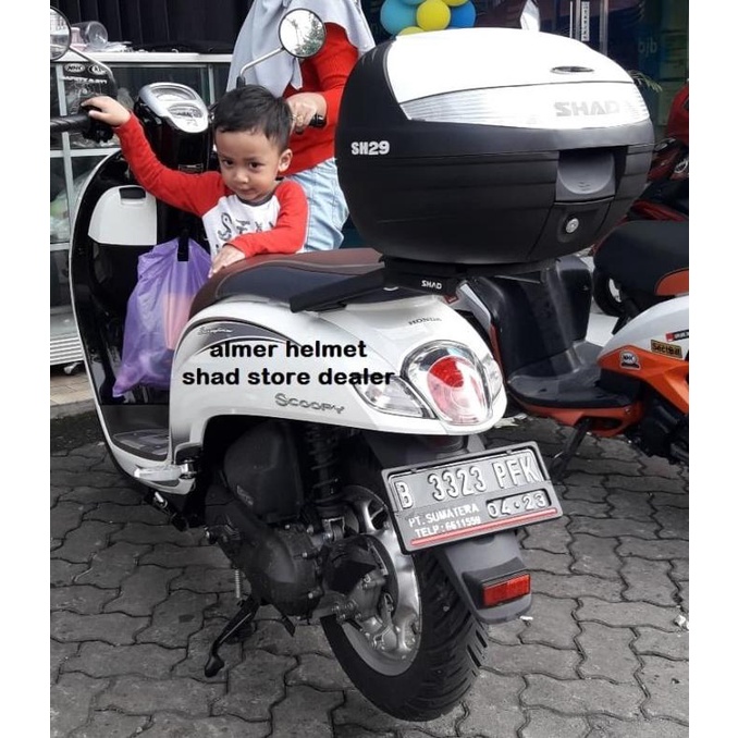 Shad Sh29 White Cover Paket Box Honda Scoopy 2014 - 2018