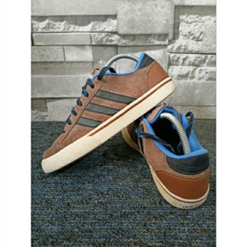Sepatu second original Adidas Neo size 41/26