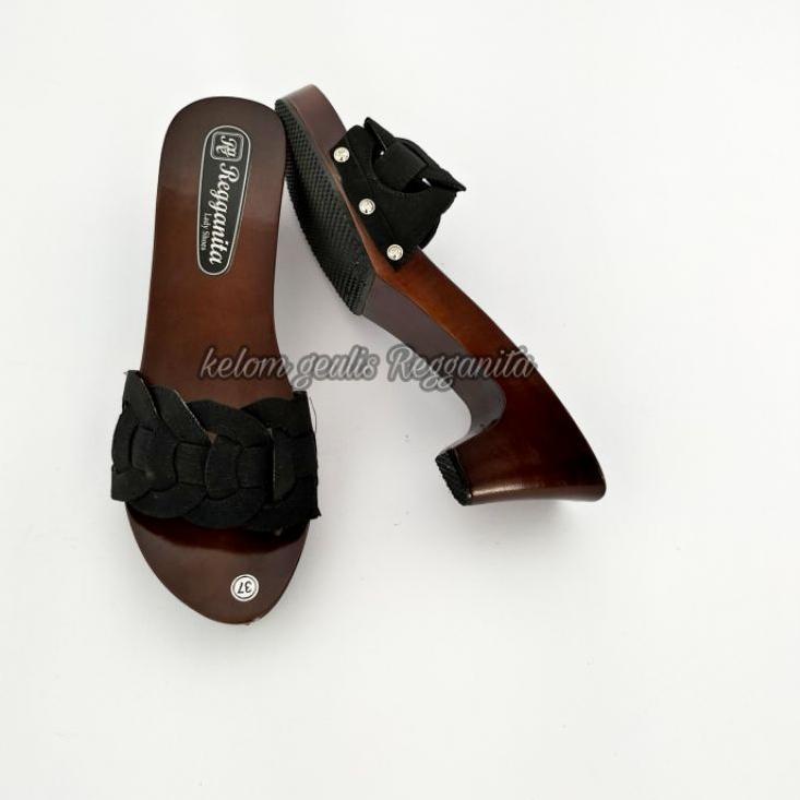 Chekout Sandal heels kayu wanita/Kelom geulis heels