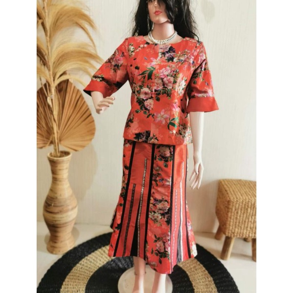 Set Romsabai pha thai Se Ful Tenun atas bawah merah size L