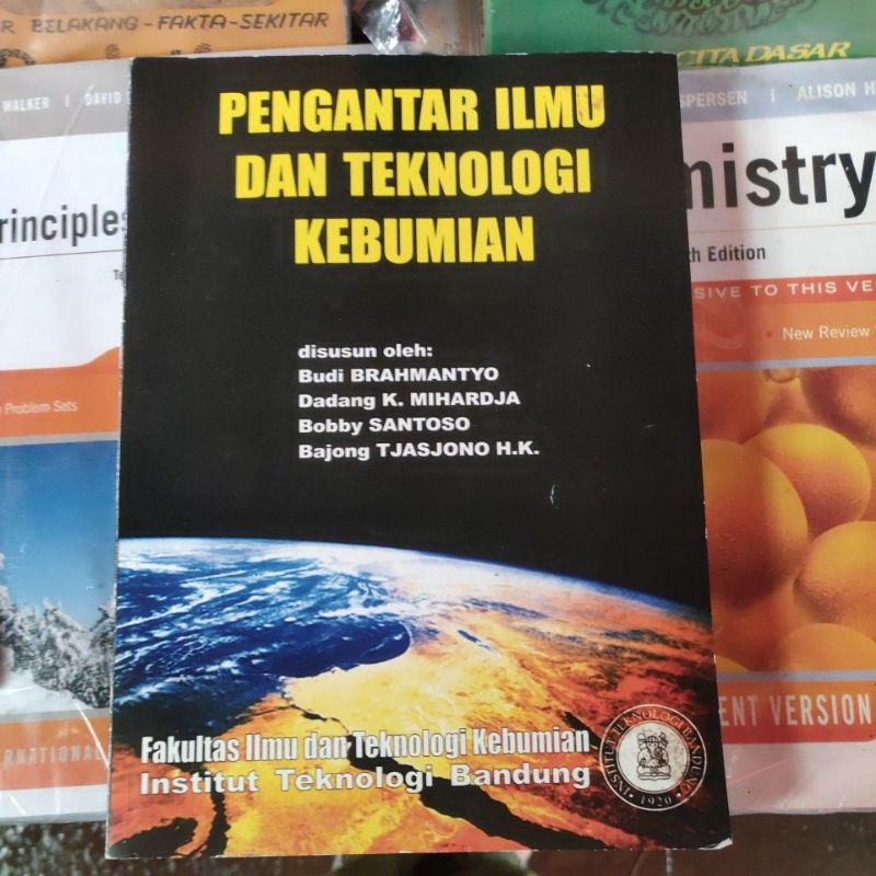 

pengantar ilmu dan teknologi kebumian Buku Fakultas ilmu dan teknologi ITB