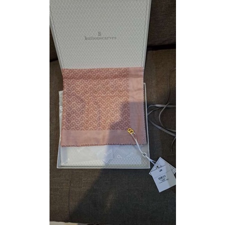 buttonscarves tapis square peach