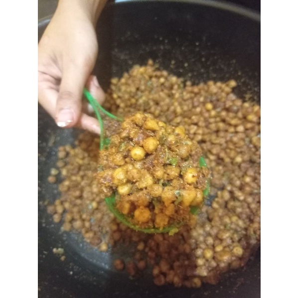 

Pilus Cikur Kriuk Pedas Pilus Cikur Daun Jeruk Makanan Ringan Cemilan