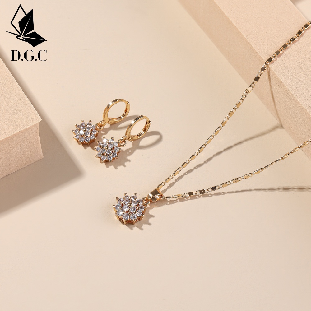 ✨D.G.C✨ Titanium Emas Set Perhiasan Titanium Anti Karat Anting Korea Kalung Wanita Gelang Tangan Cincin Wanita