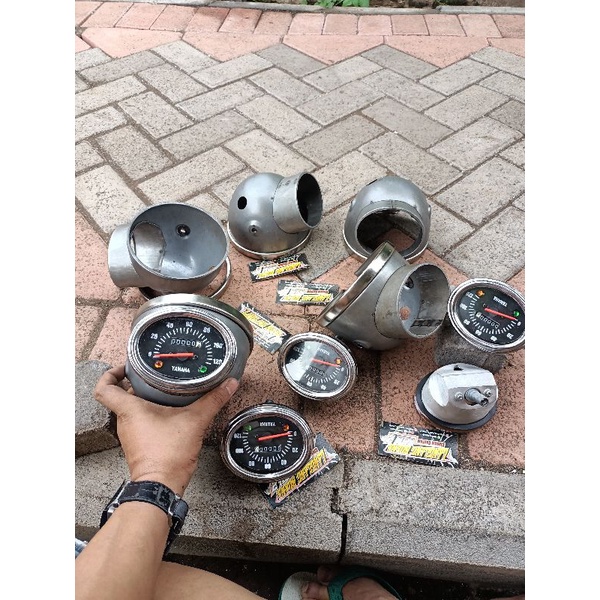 BATOK LAMPU DEPAN YL SET SPIDOMTER MODEL ORI (BATOK MENTAH +SPIDO REPLIKA ORI 1SETINI