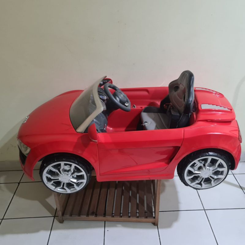Mobil aki anak AUDI kondisi Aki sudah mati