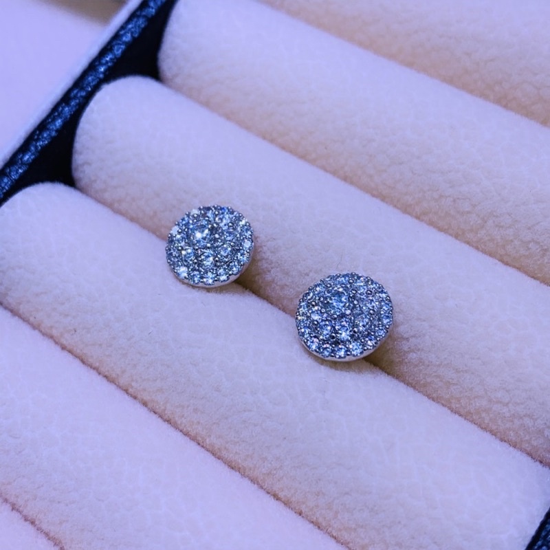 anting tusuk emas 750%17k