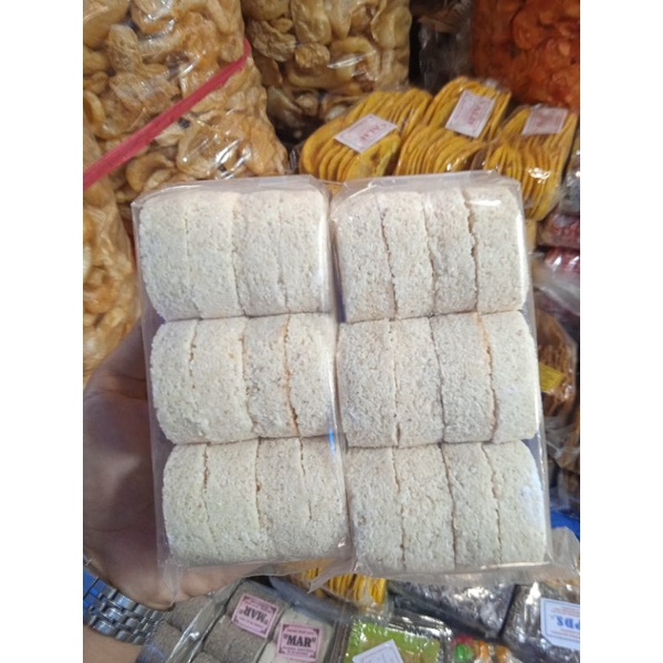 

kue putu kering pipih Bukittinggi isi 12pcs