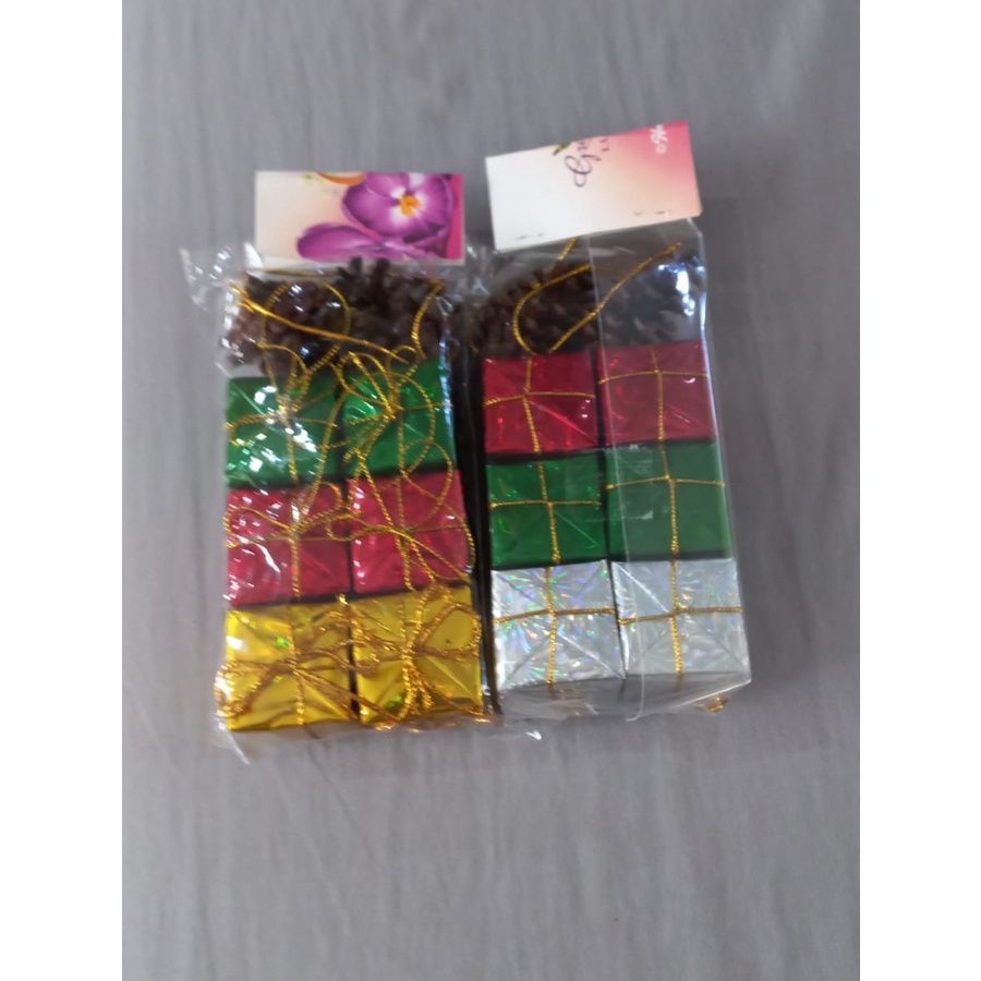 

Dekor Natal | Kotak Kado Natal 3cm + Bonus Pinus NATAL025