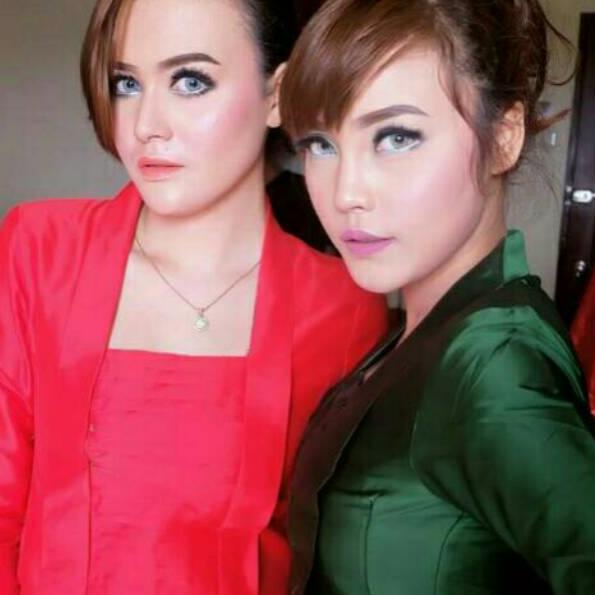 SPL.11De22ᴵ ◦  Kain tafeta. Kain taveta. bahan kebaya kutubaru. tafeta dove. Kain taffeta - silk