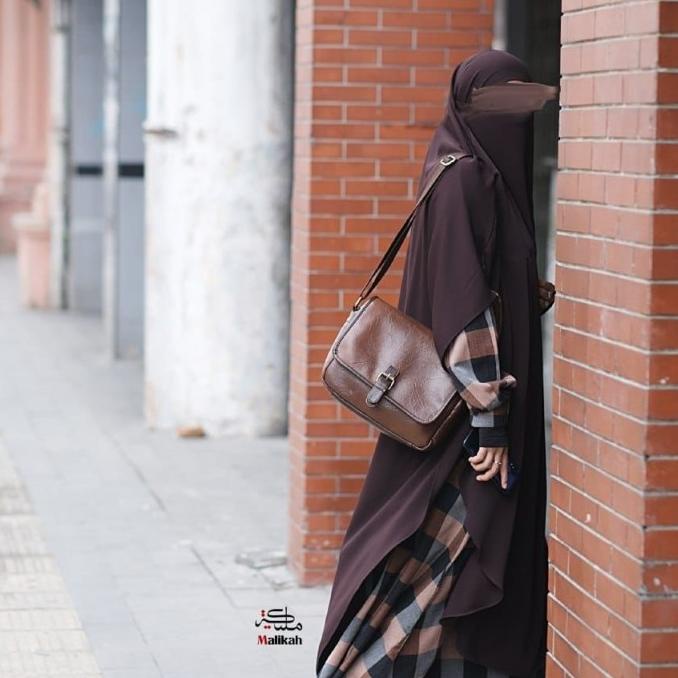 AMBER Gamis Abaya - Abaya Malikah #ayranashwa #malikah