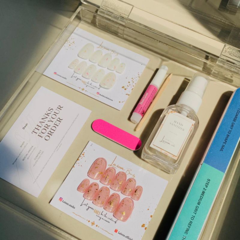 

Press on Nails Hampers