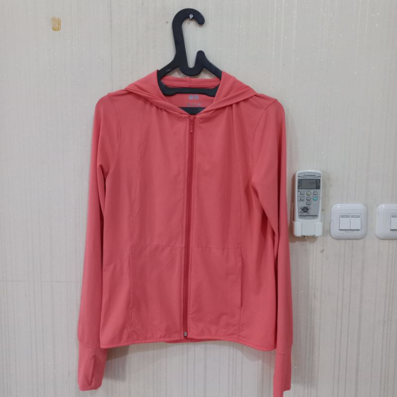 Preloved Jaket Airism Uniqlo UV cut