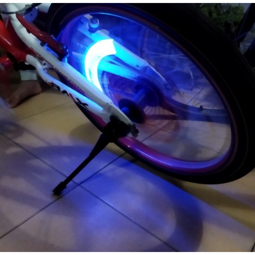TUTUP PENTIL BAN LED - LAMPU LED RODA MOTOR / MOBIL / SEPEDA (SENSOR GERAK)