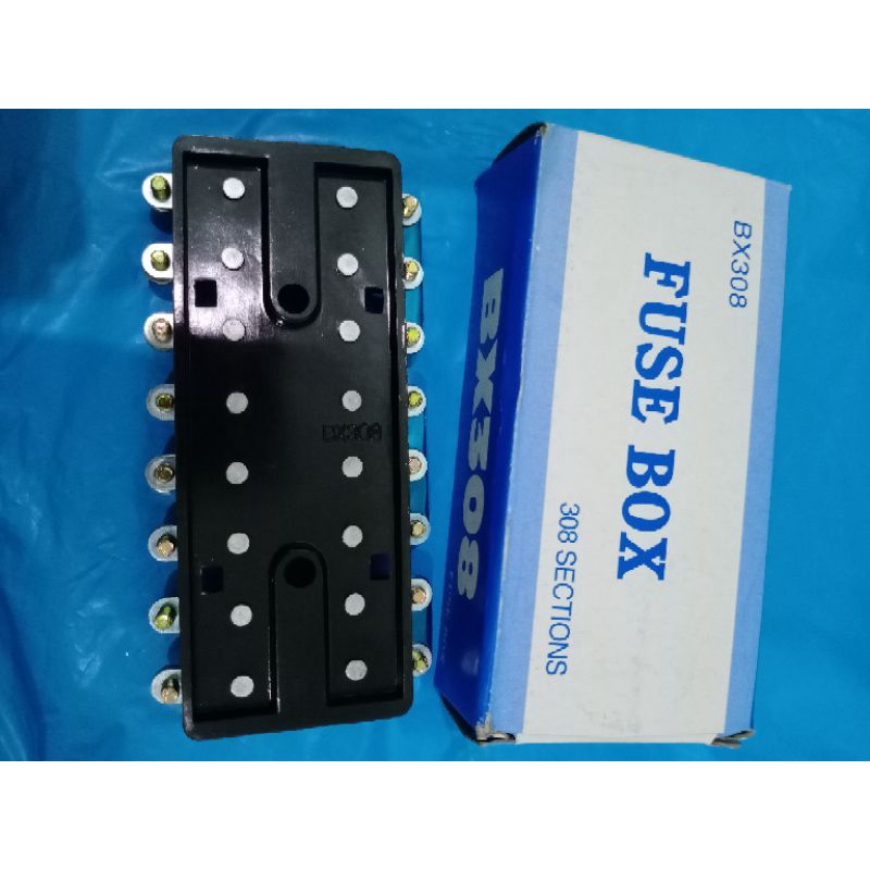 Fuse Box Universal 8 Fuse No Part BX308 / 308 Sections / Kotak Skring Tabung 8 Skring BX308