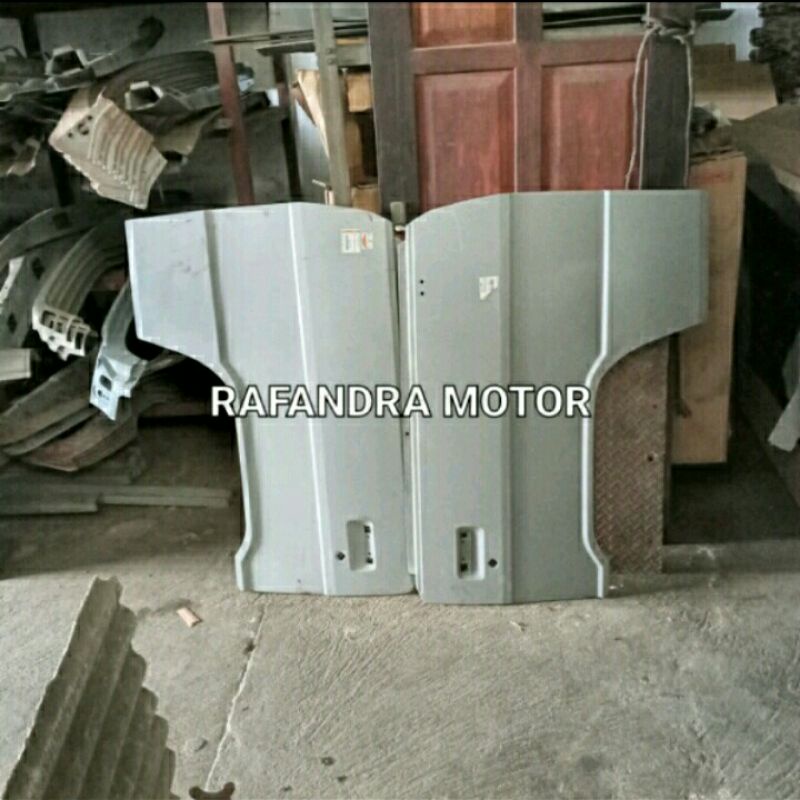 PANEL DAUN/KULITAN PINTU DEPAN (BAGIAN LUAR) L300 ORIGINAL KTB